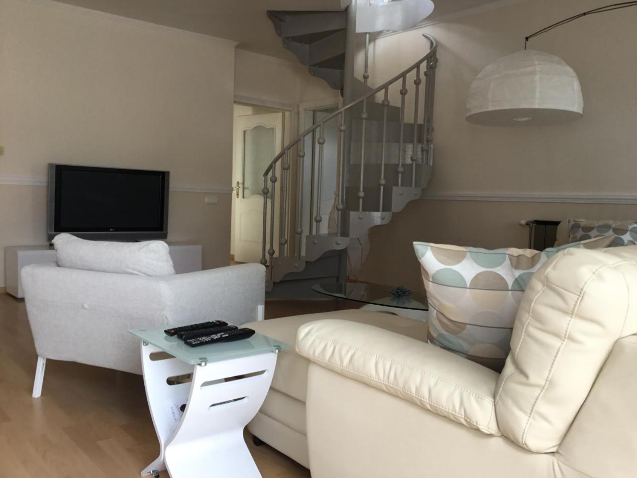 3 Bedroom Private Floor In Luxury Mansion Budapeste Exterior foto